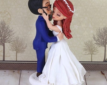 Bride and groom wedding cake topper, custom wedding cake topper figurine, wedding cake topper, Mr and Mrs Wedding Cake, wedding keepsake