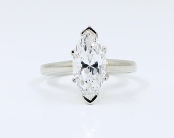 10K Weißgold Solitärring: 2.0Ct Marquise Cut CZ Diamant