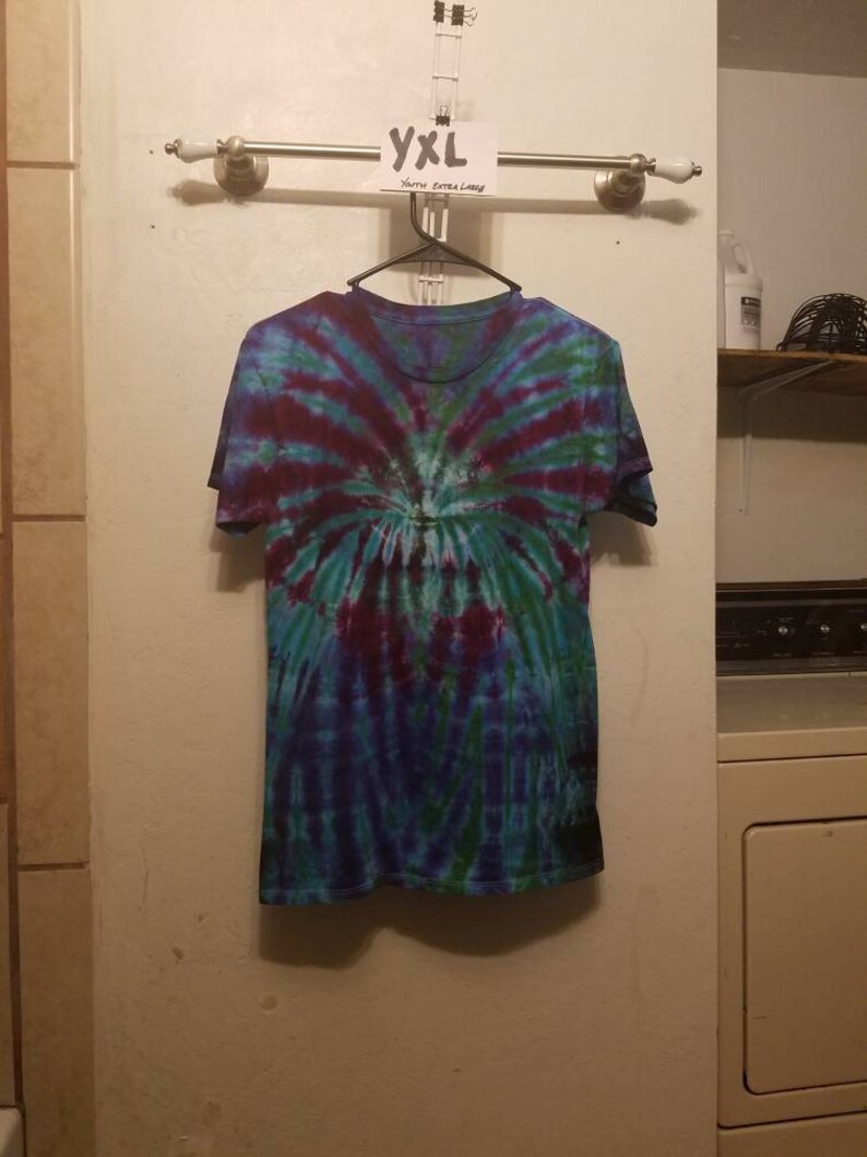 Y005 Unisex Youth Extra Large Ice Dyed Spider Crew Neck Short Sleeve
