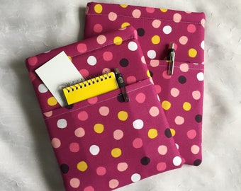 Maroon Polka Dots Padded Book Sleeve, Book Cozy with Pocket, Minimalist Style | Bookish Gift