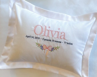 Pillow baby, girl, birth stats sign, embroidered pillow, birth Announcement, new parents gift, pillow cover, unique baby gift.