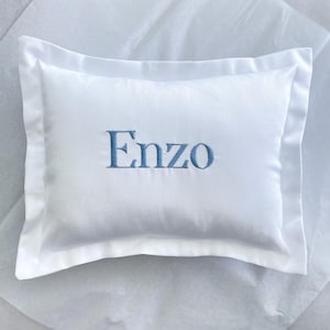 Pillow baby, embroidered pillow, monogram pillow, new parents gift, pillow cover, custom pillow, unique baby gift, baby name pillow