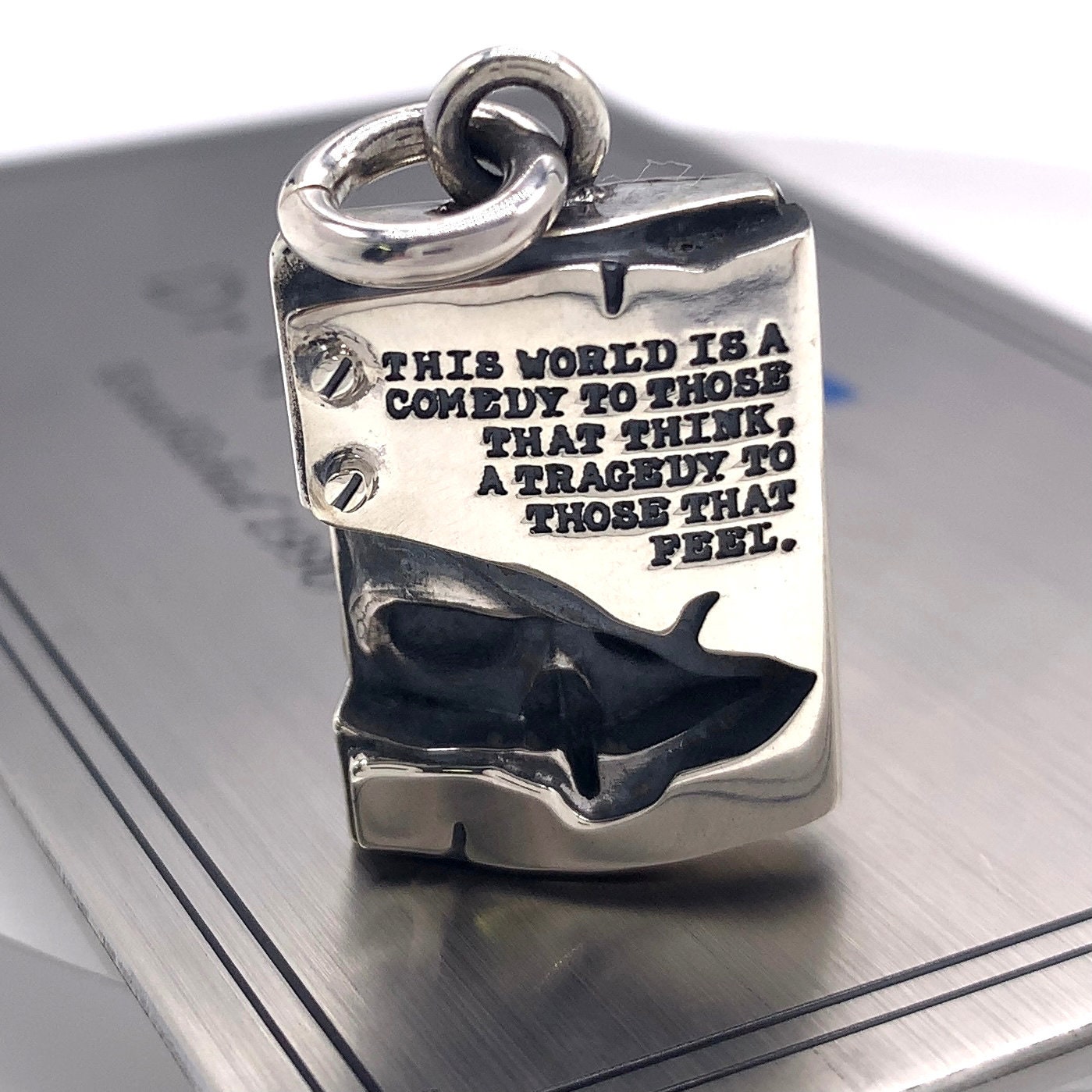 Collana con teschio in argento sterling fatta a mano: gioielli punk gotici da motociclista - Italia