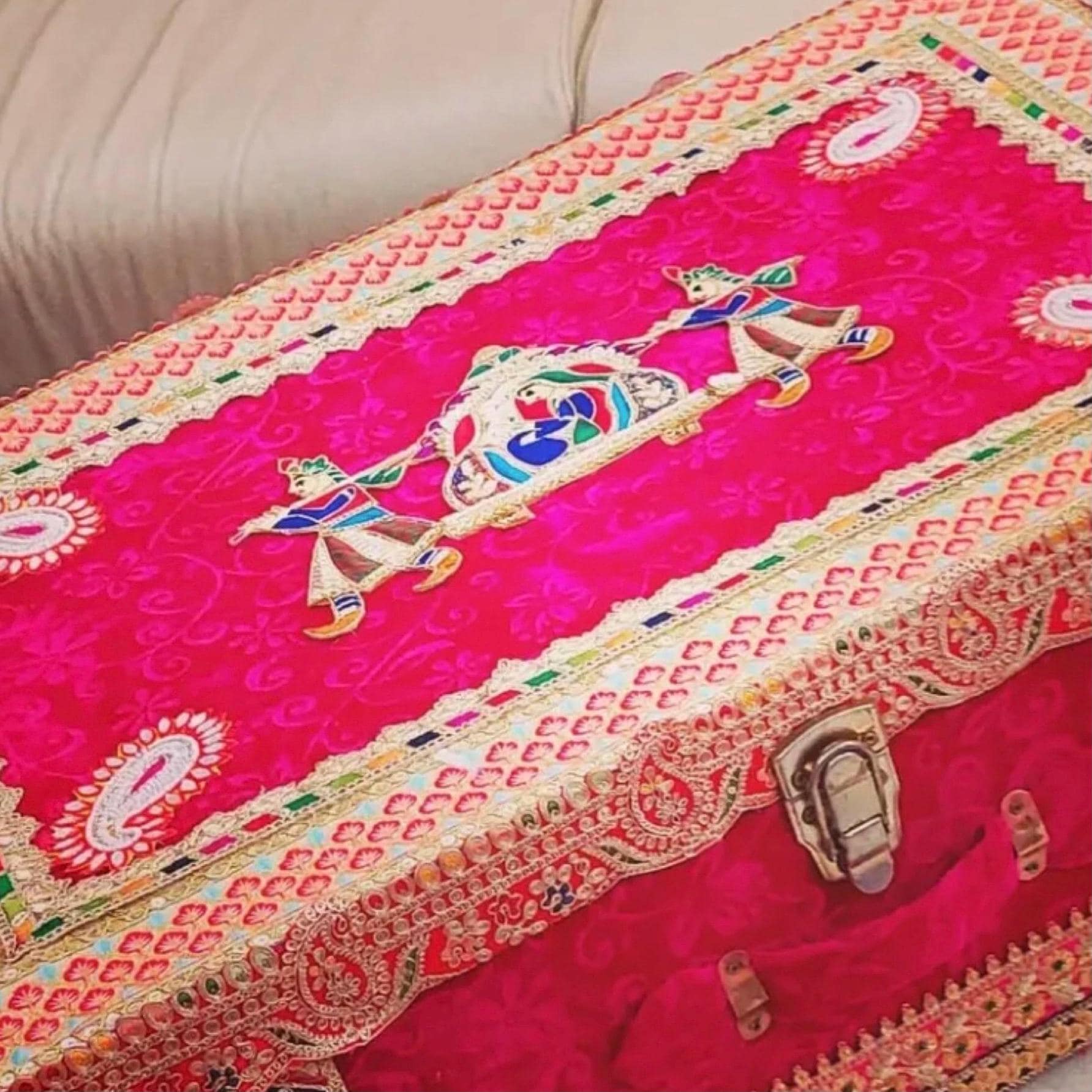 Personalized Bridal Keepsake Trunk – Indian Wedding Treasure Chest - Etsy