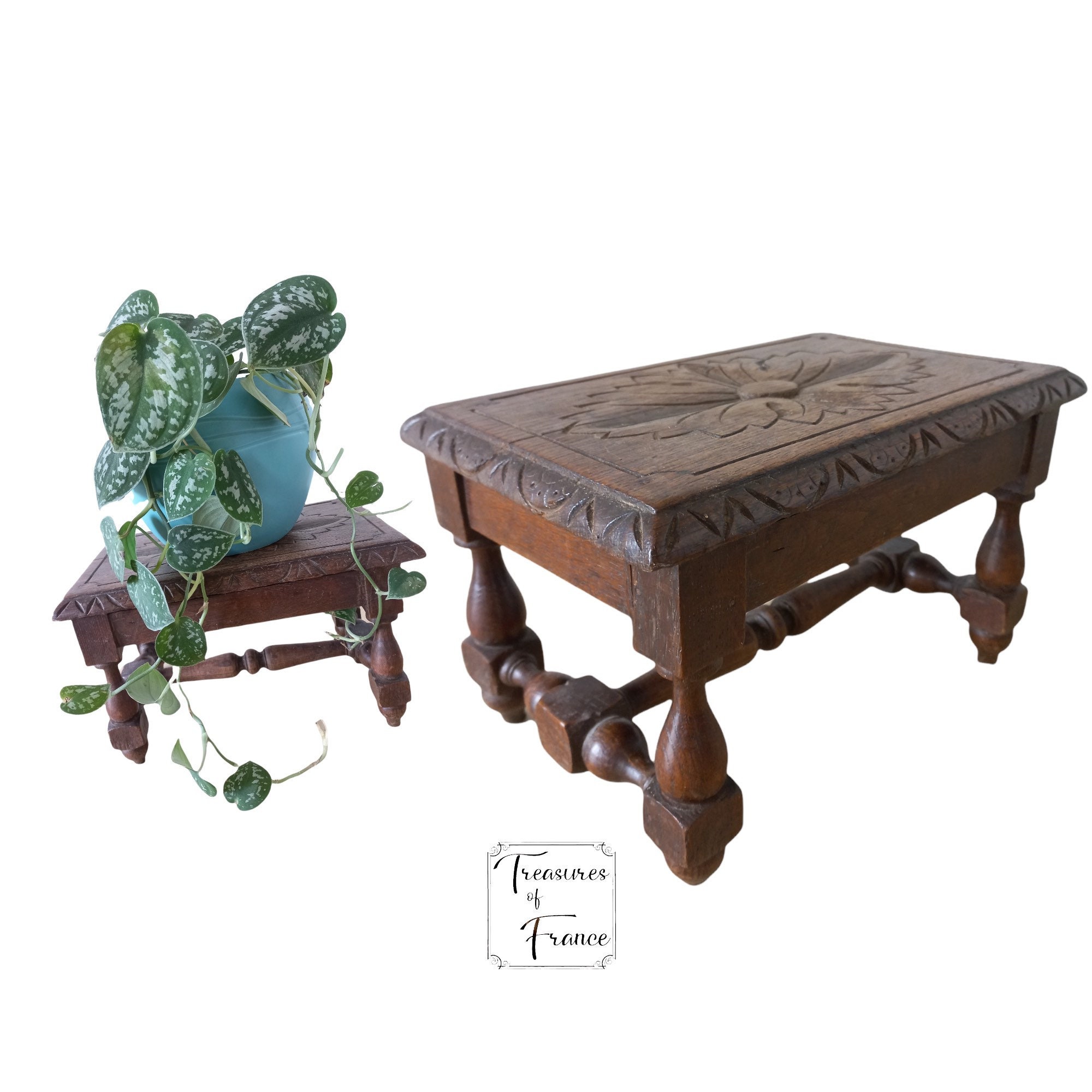 Vintage Français Bretagne Fait à La Main Tabouret en Chêne Sculpté de Pied Bobbing Legs Display Stan