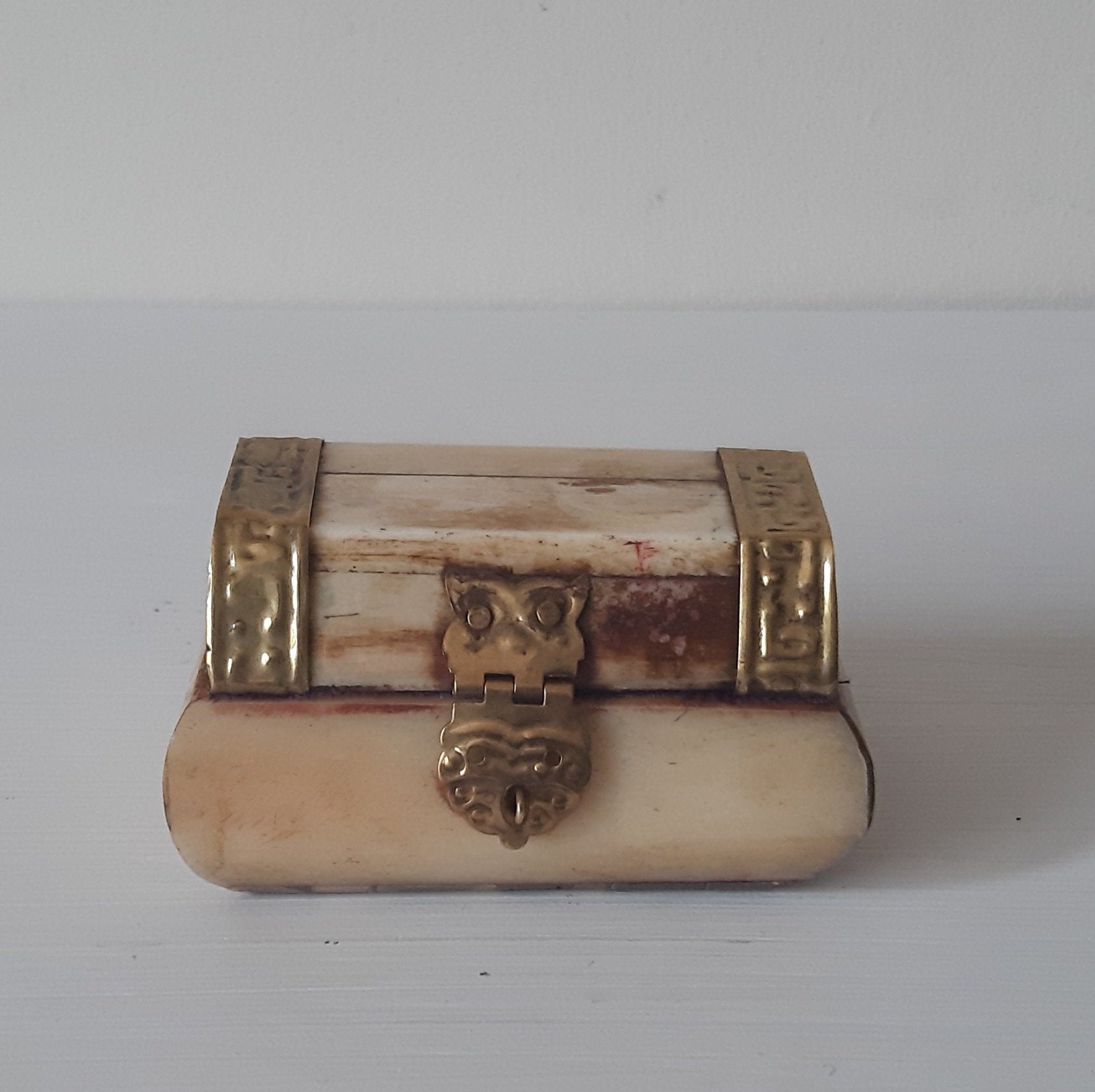 Vintage Bone and Brass Trinket Box/Made in India/Ring Box/Global Decor
