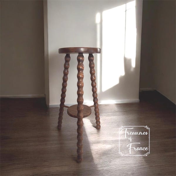 Vintage Round Tall Stand  29”Stand Bobbing Legs Decor Studio Artist Stand Ornament Display Plant Stand Hallway Gueridon Circa1980’s