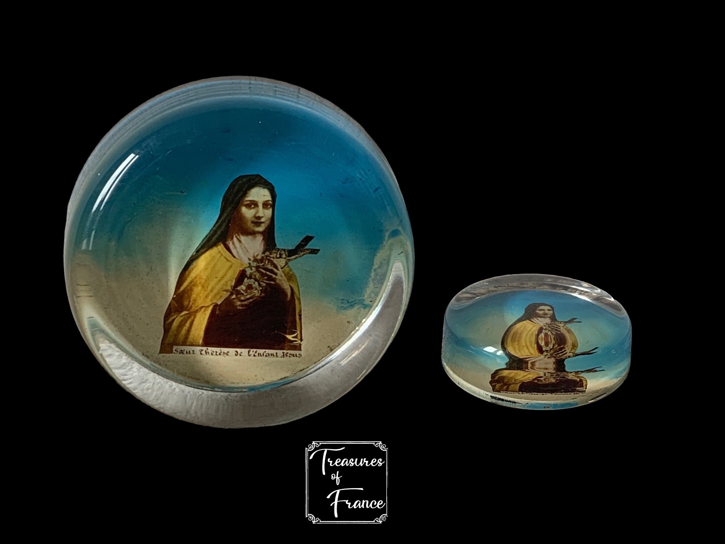 sainte thérèse de lisieux petite fleur presse-papiers bureau en verre artefact religieux de voyage cadeau collection vers les années 50