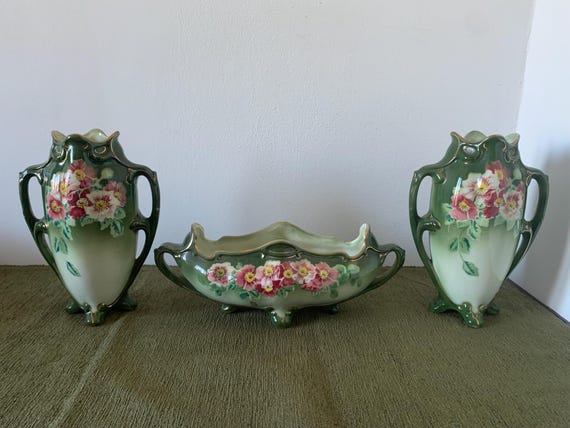 Lot # : 126 - Grande jardinière en poterie, diamètre : 15