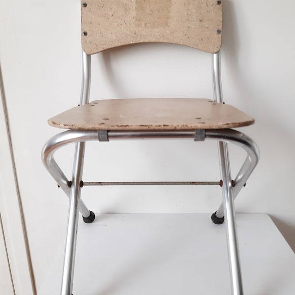 Chaise d'enfant vintage en métal et bois, chaise pliante, chaise d'écolier, déco industrielle, accessoires de maison, vers 1980