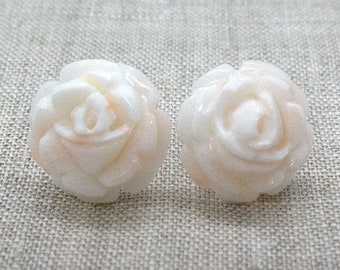 Orecchini a bottone con corallo di acque profonde, naturale, prezioso, intagliato a rosa • Unico nel suo genere • Il tuo regalo speciale • (E240)