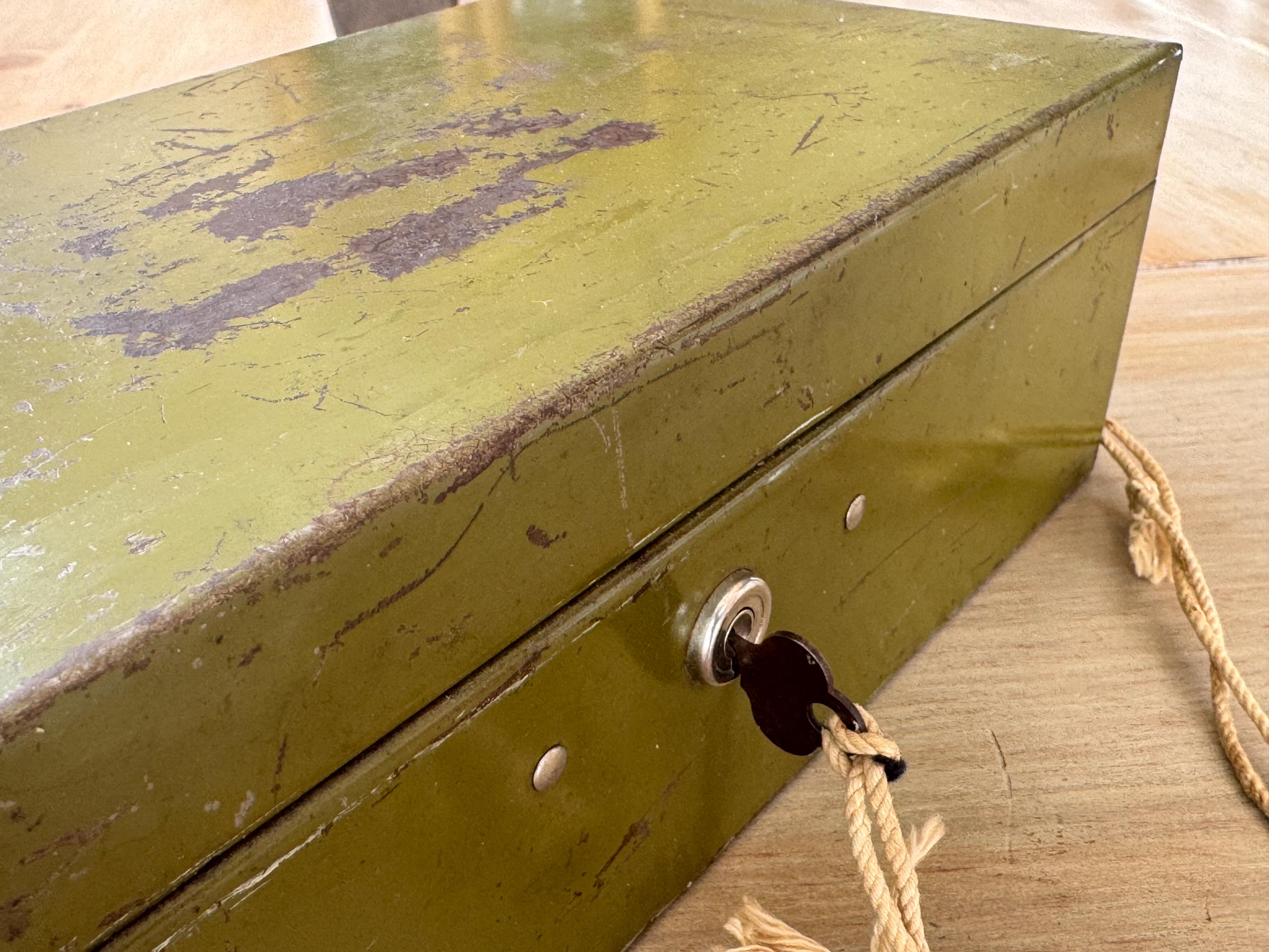 Vintage Green Metal Box With Key Metal Utility Box Cash Box File Box ...