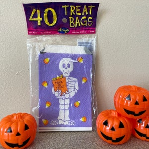 40 Vintage Halloween Treat Bags Retro 1995 Trick or Treat Bags Party Supplies New In Package NOS Halloween Decor Skeleton Candy corn