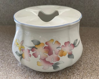 Villeroy and Boch Riviera Teapot warmer stand Solid Vitro Porcelain  Ceramic coffee pot warmer Flowers Made In Luxembourg