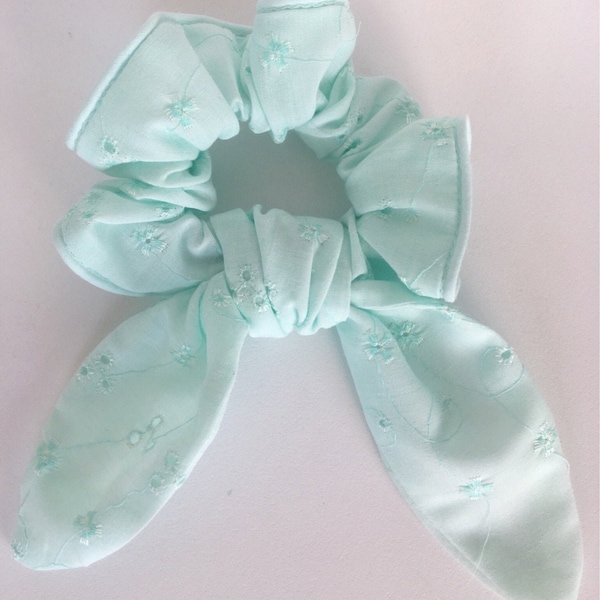 Chouchou and mini water green embroidered scarf