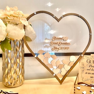 Heart Guest Book Alternative: Sweet 16, Quinceanera, Mis Quince