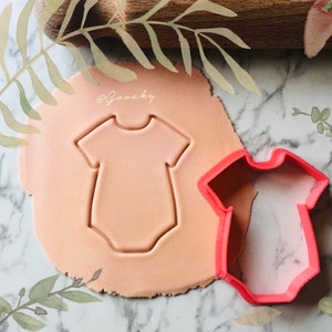 SHORT SLEEVE BABY (cookie cutter + stamp) baby shower