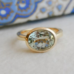 Grüner Amethyst Ovalschliff vergoldeter Sterlingsilber-Ring - Natürlicher Edelstein-Schmuck - Geburtsstein-Geburtsstein-Geburtsstein-Geschenkidee - Geschenke für Frauen