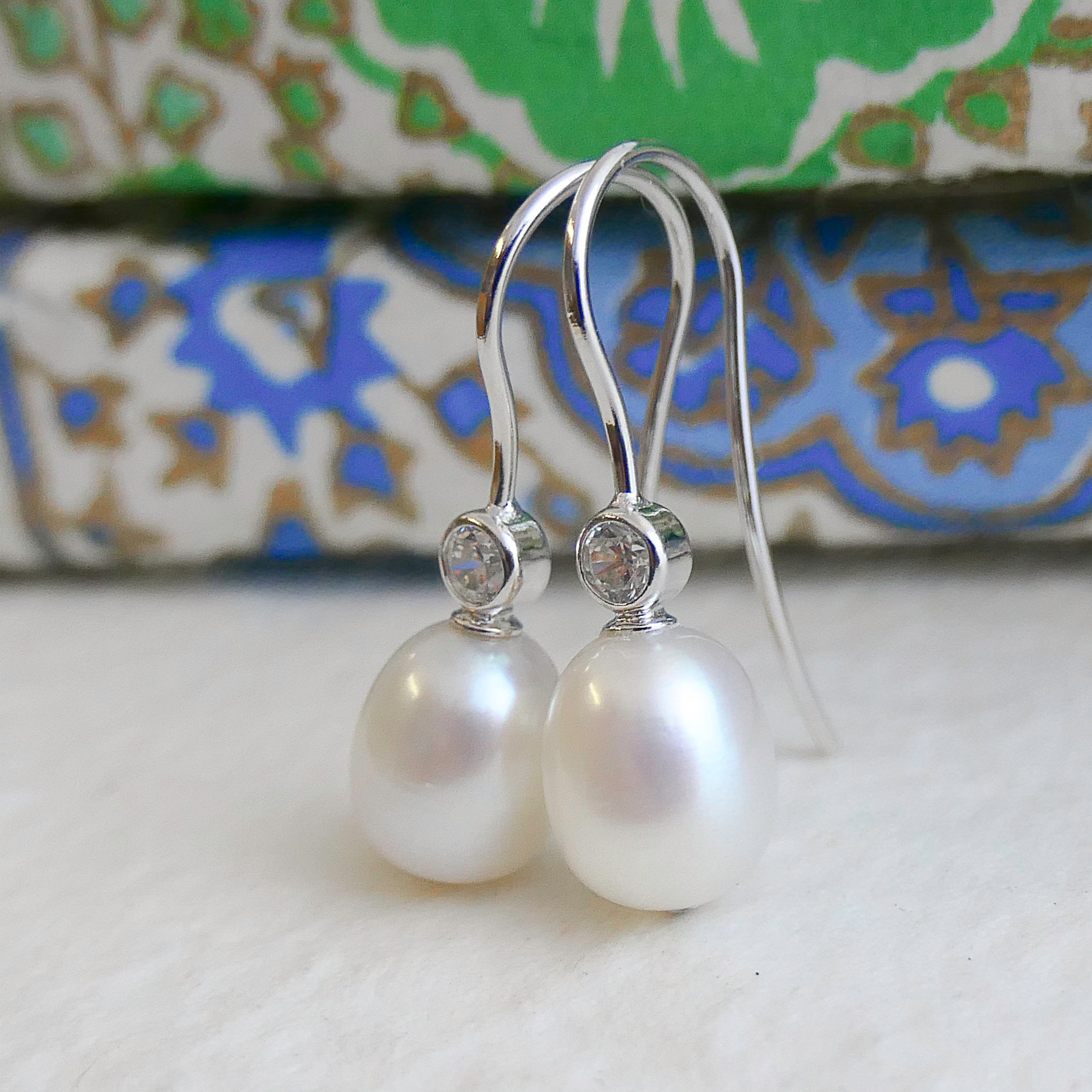 Orecchini In Argento 925 Con Perla D'Acqua Dolce E Zirconi | Immobird | Borchie Anallergiche Per Donna - 3