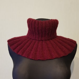 Scaldacollo sciarpa bordeaux scaldacollo dolcevita scaldacollo lavorato a mano in morbida lana scaldacollo caldo cappuccio pullover scaldacollo