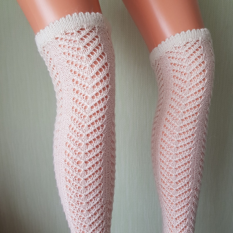 white lace knee socks
