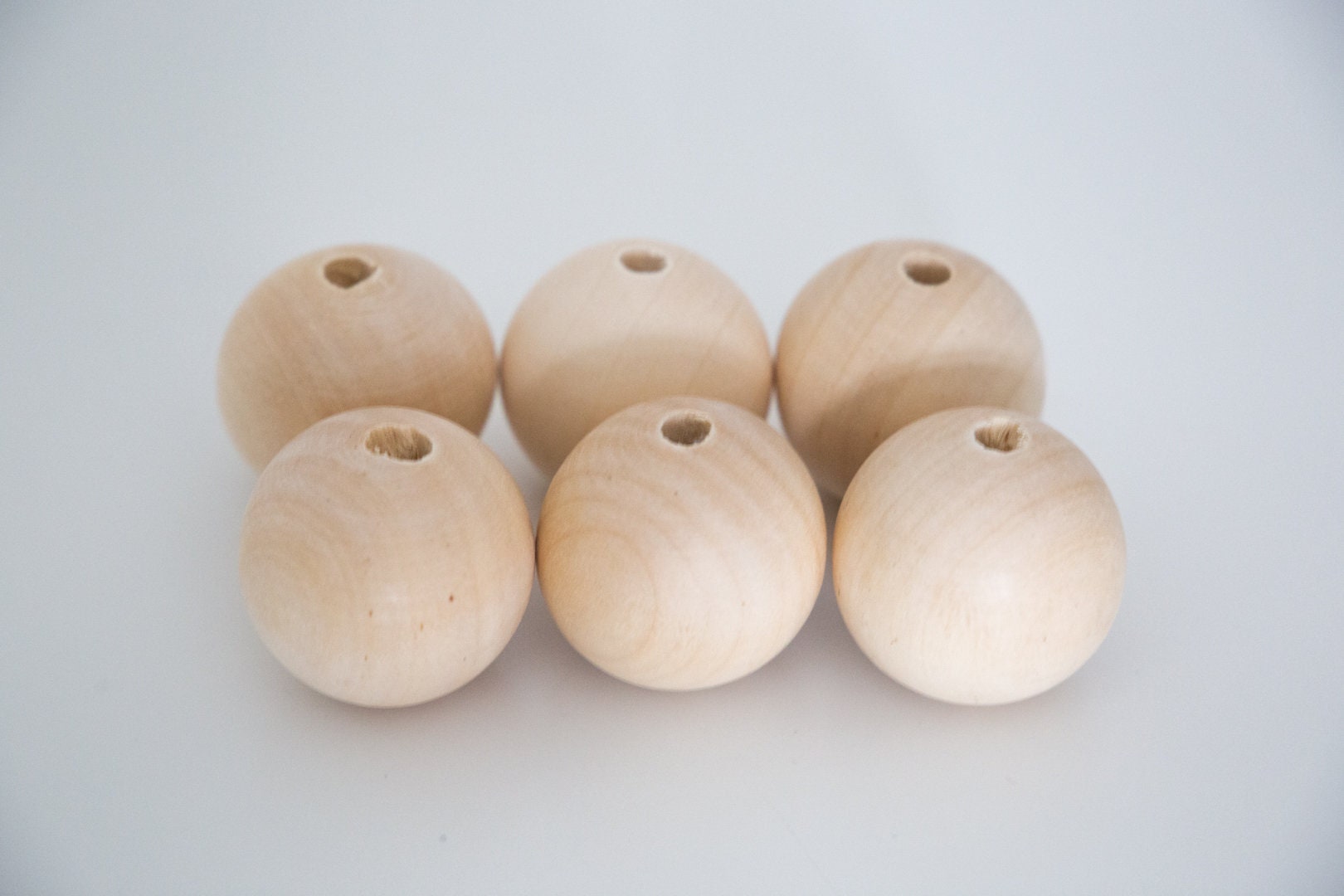 Heart Shape Natural Wood 20mm 25mm 30mm 40mm Loose Woodcraft Beads For DIY  Handcraft Pendants Jewelry Making