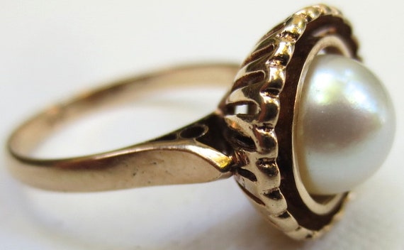 Classic Mid Century 14K Gold Pearl Cocktail Ring - image 5