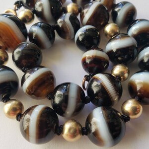 Elegant Victorian Bullseye Scottish Banded Agate 14k Gold Bead Necklace image 4