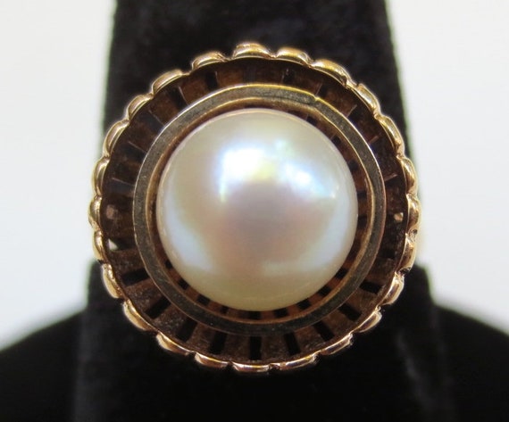 Classic Mid Century 14K Gold Pearl Cocktail Ring - image 2
