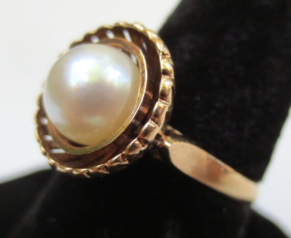 Classic Mid Century 14K Gold Pearl Cocktail Ring - image 3