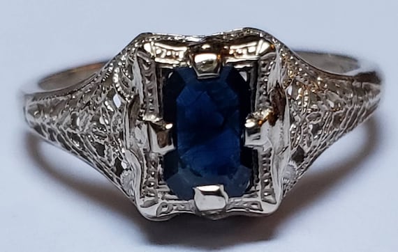 Art Deco 14-karat White Gold Sapphire Ring - image 3