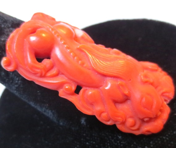 Fabulous Carved Coral Chinese Dragon Foo Dog Pend… - image 2