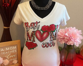 Best Mom Ever T-shirt, Floral Heart Design, Mother's Day Gift