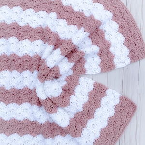 Baby Blanket Crochet, Knit Baby Blanket Handmade, Newborn Girl Blanket, Crochet Baby Afghan, Baby Girl Nursery, Baby Girl Crib Bedding,