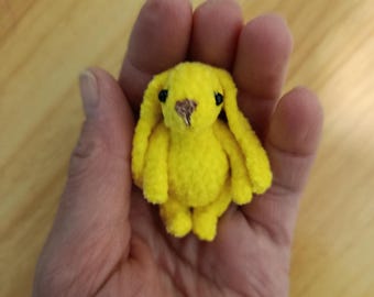 Mini conejito de Pascua de 5,5 cm – Conejito pequeño hecho a mano, juguete coleccionable en miniatura, pequeño regalo de Pascua, conejito de bolsillo