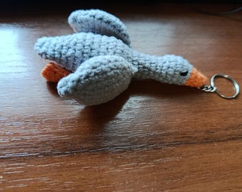 Llavero de ganso de ganchillo, adorno para bolso de ganso, regalo divertido de ganso, ganso amigurumi hecho a mano, lindo adorno para mochila, llavero de animal de granja