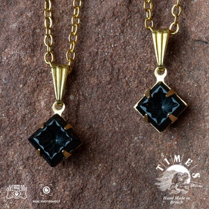 Rare find Victorian Gunmetal black crystal lariat necklace, Teardrop crystal necklace, Elegant black crystal