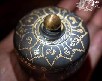 非常に珍しいヤント プーチャオ サミン プライと首なし虎の魔法