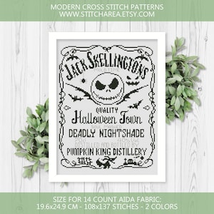 Pumpkin King Distillery Kreuzstich-Muster: Halloween Dekor (PDF Download)