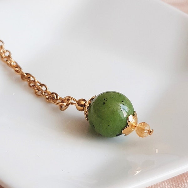 Jade néphrite collier jade canadien pendentif jade necklace jade serpentine