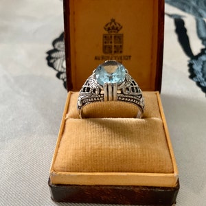 VICTORIAN BLUE TOPAZ Carved Design Vintage Sterling Ring- Stunning Natural Blue Topaz - Vintage Jewelry from France