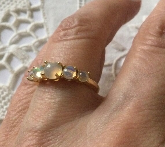 5 Stones OPALS GOLD STERLING Vintage Ring - Luxur… - image 5