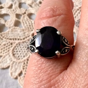 Vintage GENUINE Great SAPPHIRE STERLING Ring - Splendid Vintage Art Deco Carved Design - Sterling Silver 925 - Vintage Ring from France