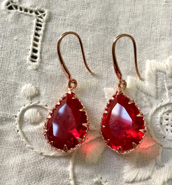 RED Ruby CRYSTAL Gold Plated Carved Design Earrin… - image 5