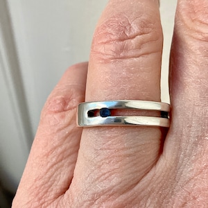 Modernist GENUINE SAPPHIRE STERLING Ring - Vintage Modernist Carved Design - Sterling Silver -Hallmark - Natural Sapphire- Ring from France