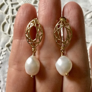 GENUINE PEARL Baroque GOLD Plated Vintage Earrings - Splendid Luxury Original Design Jewelry - Genuine White Pearl - from France