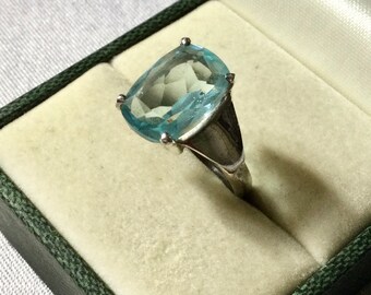 Franse Art Deco ring met blauwe topaas van sterling zilver - Prachtig vintage Frans ontwerp - Zeer elegant ontwerp - Sterling zilver - Vintage uit Frankrijk