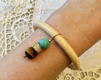 Pulseira vintage de baquelite turquesa - Design de joia vintage - Pedras e ouro genuínos - Joia de baquelite - Pulseira da França
