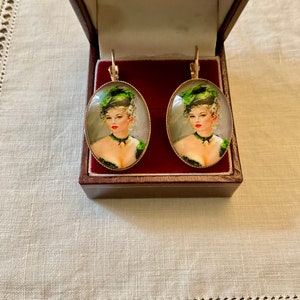 Vintage Elegante Woman Lucite GOLD Plated Earrings - Elegant Original Design - Gold Plated - Vintage Jewelry - from France