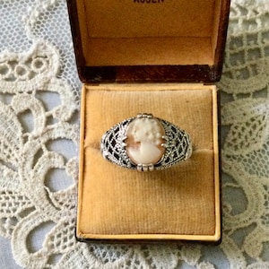 CAMEO VICTORIAN STERLING Vintage Ring - Carved Vintage Jewelry Design - Genuine Cameo - Sterling Silver - Jewelry Vintage from France